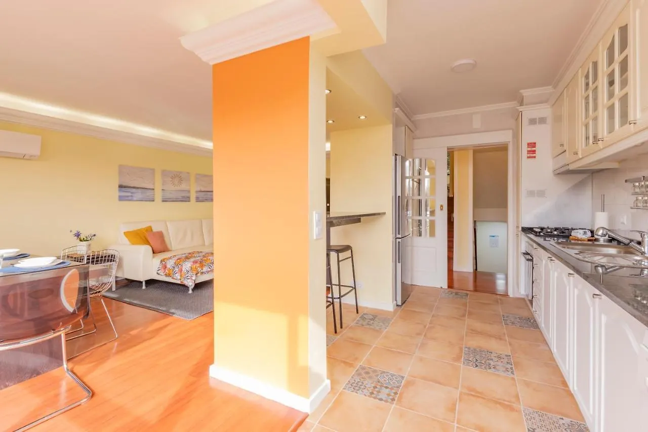 Cascais Sunshine Apartment By Lovelystay