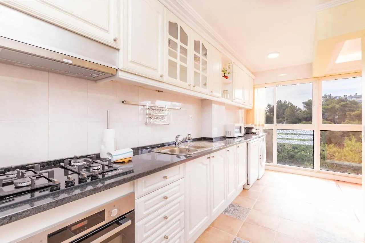 Cascais Sunshine Apartment By Lovelystay