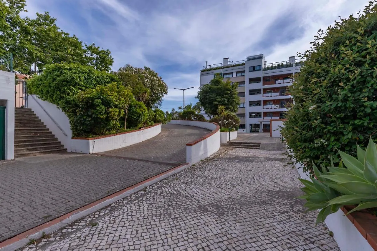 Cascais Sunshine Apartment By Lovelystay